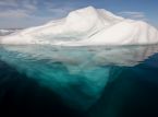 De grootste ijsberg ter wereld komt weer in beweging