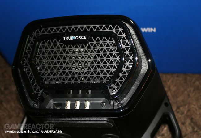 We pakken het gloednieuwe Logitech Pro Wheel uit