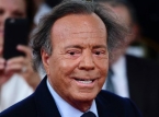 Julio Iglesias beschuldigd van seksueel misbruik door voormalige werknemers