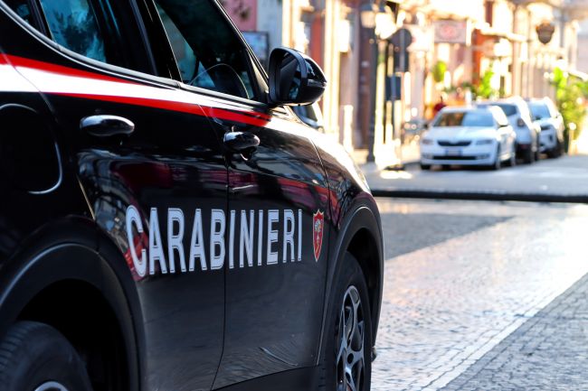 Italiaanse politie arresteert meer dan 180 mensen bij massale inval om maffia-aanwezigheid op Sicilië te ontmantelen