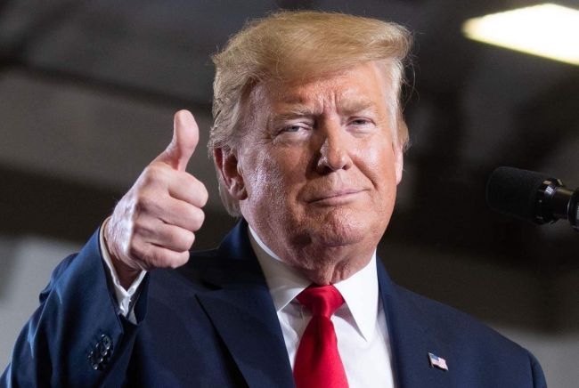 Donald Trump waarschuwde dat hij zal proberen videogames te verbieden die geweld "verheerlijken"