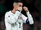 Cristiano Ronaldo krijgt een schorsing van drie wedstrijden wegens gewelddadig gedrag, zou de start van het WK 2026 kunnen missen
