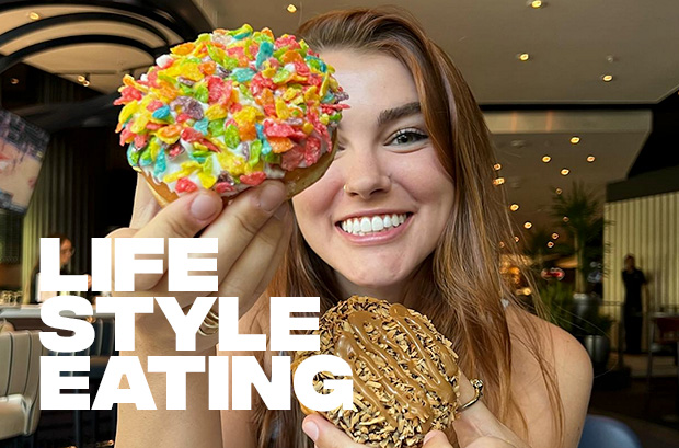 Karissa eet suikerdonuts